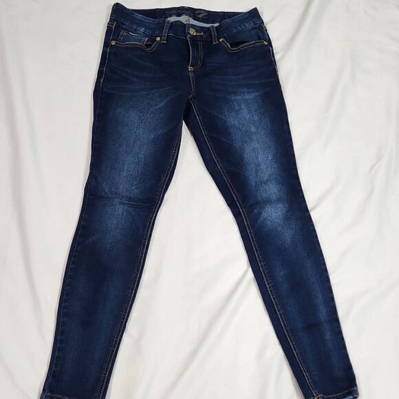 Seven 7 Slimming Straight Dark Wash Blue Jeans Size 4          Lot B - Picture 1 of 8